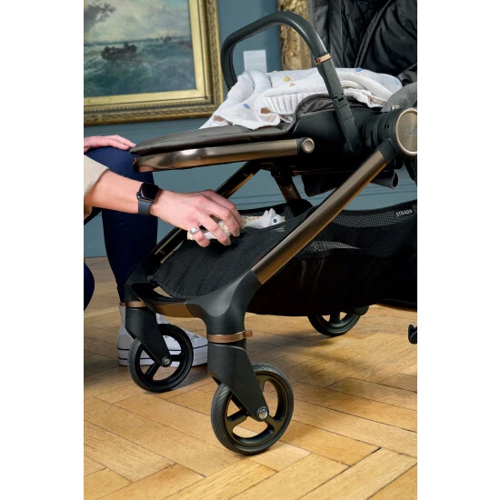 Mamas & Papas Grey Strada Luxe Pushchair 4 Mamas & Papas Grey Strada Luxe Pushchair - Image 2