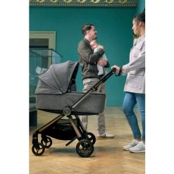 Mamas & Papas Grey Can Be Used From Birth To Support Natural Sleep Carrycot